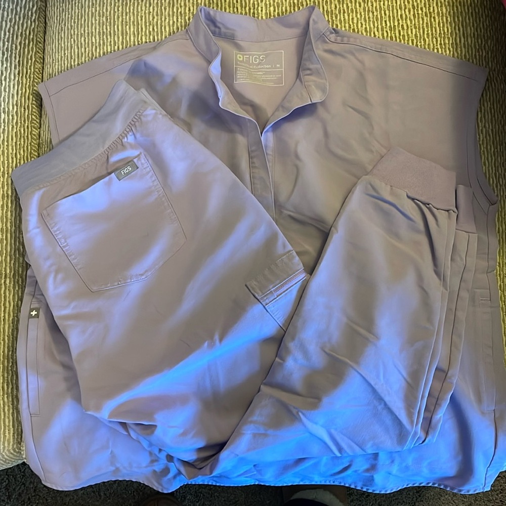 Figs scrubs